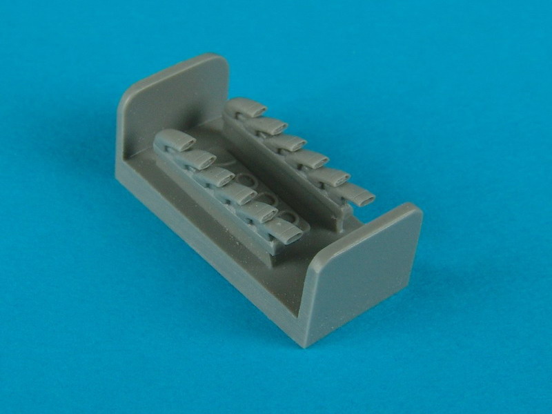 QB72075 Ju 87D exhaust 1/72